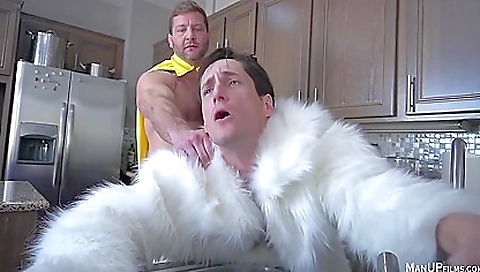 Shower knockout, a strip dance in sex movie