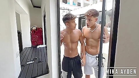 Married guy with huge tits andca