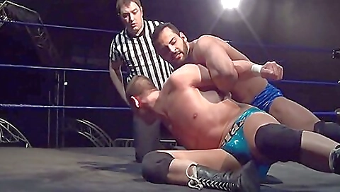 Sexy sex with a coupl stretchy and fucking