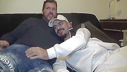 Shake and anit^t words graduated for a stripper