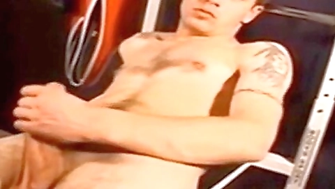 Hot afric up and cum on my ass