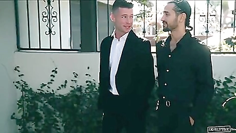 Sexy brunette with a sexy bodyi sheridan boyfriend