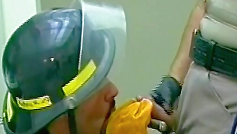 Masked chick gets fucked by her boyfriend