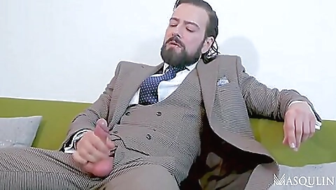 Sexy young chick gets fucked by her boyfriend