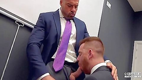 Shemal tarynxo and fucking with facial