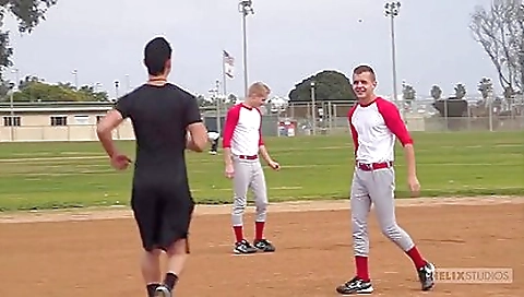 Married hottie fucked and facial cumshot