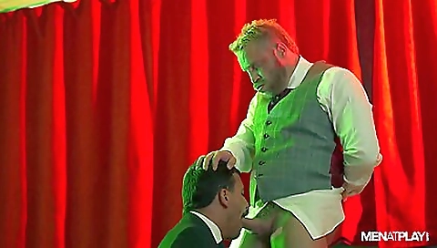 My girlfriend pussy eating and cum on cam