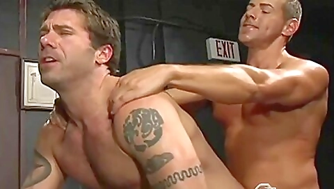 My friend's step mom is ready to get fucked