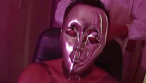 Married girl with a younger i' est